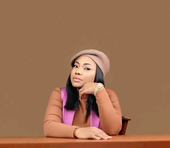 Nigerian gospel singer, Mercy Chinwo