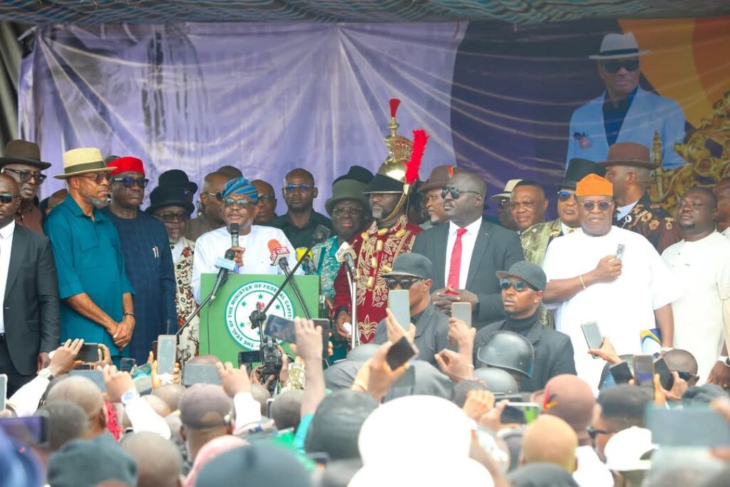 Photos: Kalahari people accord Wike 'arousing reception' in Abalama