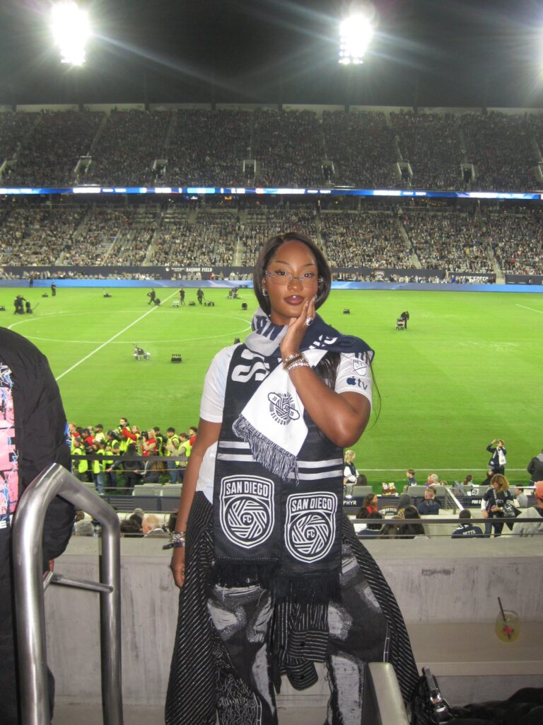 Tems is a "football girl"