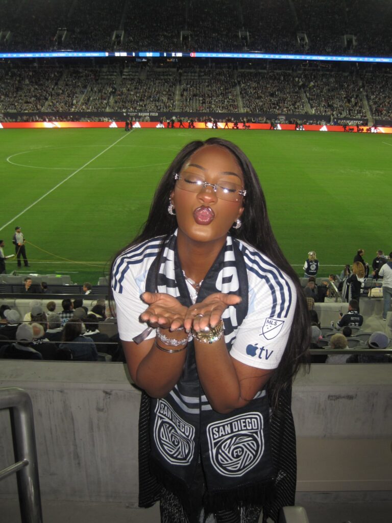 Tems is a "football girl"