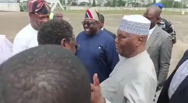 Atiku leads delegation on condolence visit to family residence of late Afenifere leader, Chief Ayo Adebanjo in Lagos