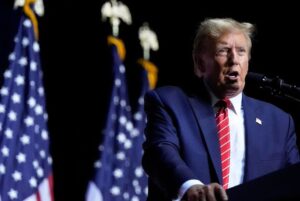 United States: 'The U.S. have 'stupid trade', the entire world is ripping us off' - President Trump
