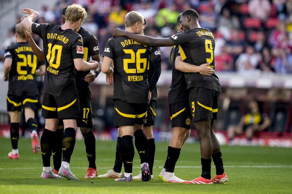 Bundesliga 2024/25: Freiburg 1-4 Dortmund - Adeyemi, Chukwuemeka goals renew Black and Yellow top four hopes