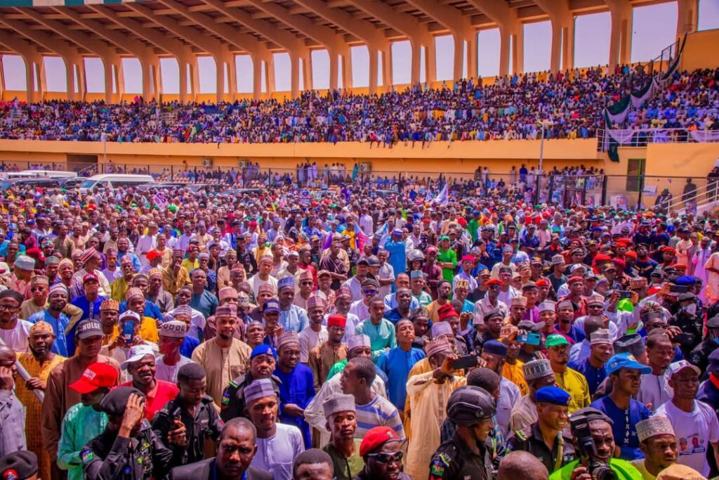 Photos: Ganduje attends swearing-in of 34 new local governments chairman of Katsina State
