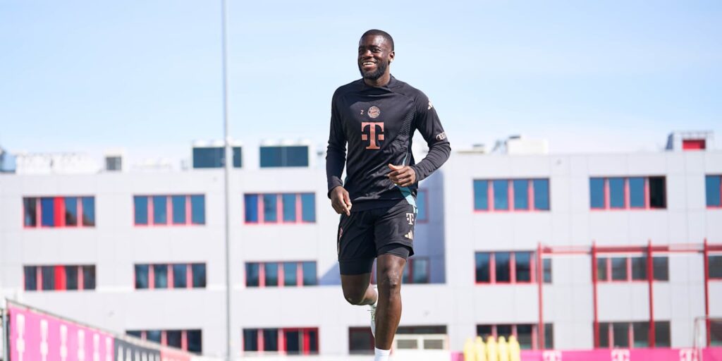 Bayern Munich: Manuel Neuer & Dayot Upamecano complete individual training session