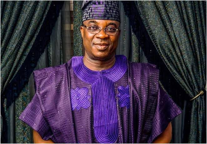 Rufai Oseni reacts after 68-year old KWAM1 ‘claimed the president was an Egbon “elder he runs errand for on lagos Island’