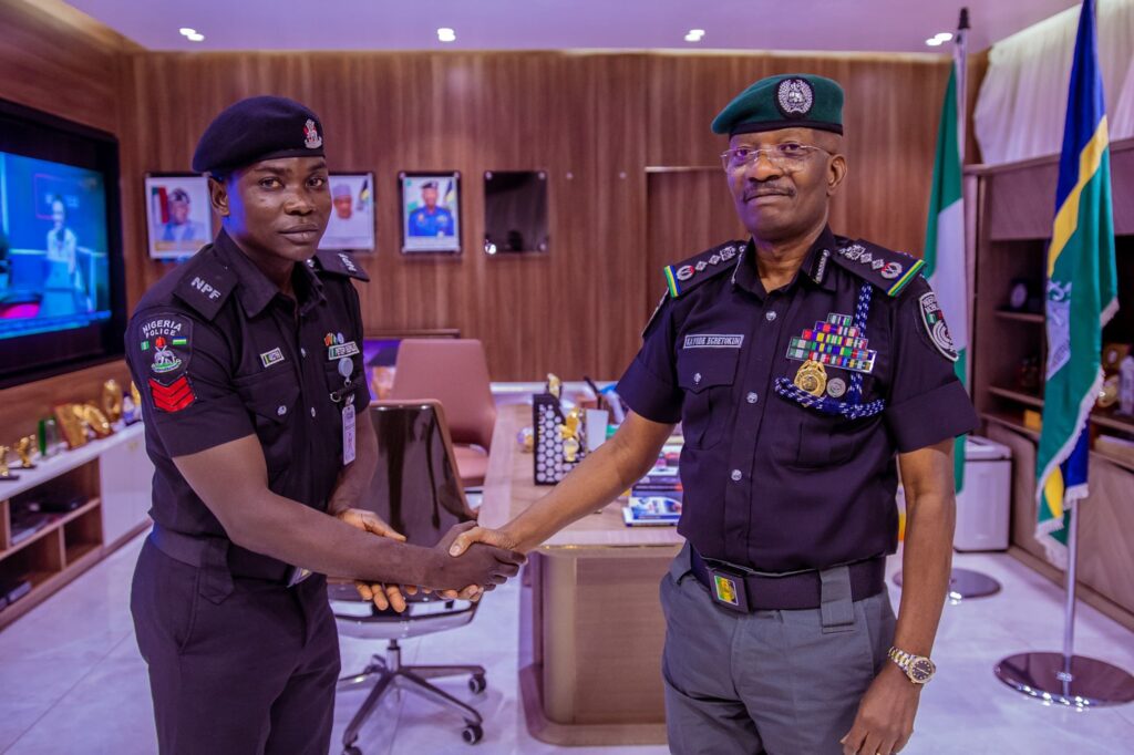 Press Release – ‘IGP receives, celebrates best graduating student in Chinese University’