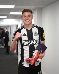Premier League 2024/25: Newcastle 4-1 Manchester United - Easy win for Magpies