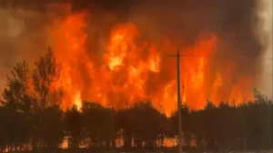 Canada Wildfires: Military aircraft evacuate residents from fast-moving fire