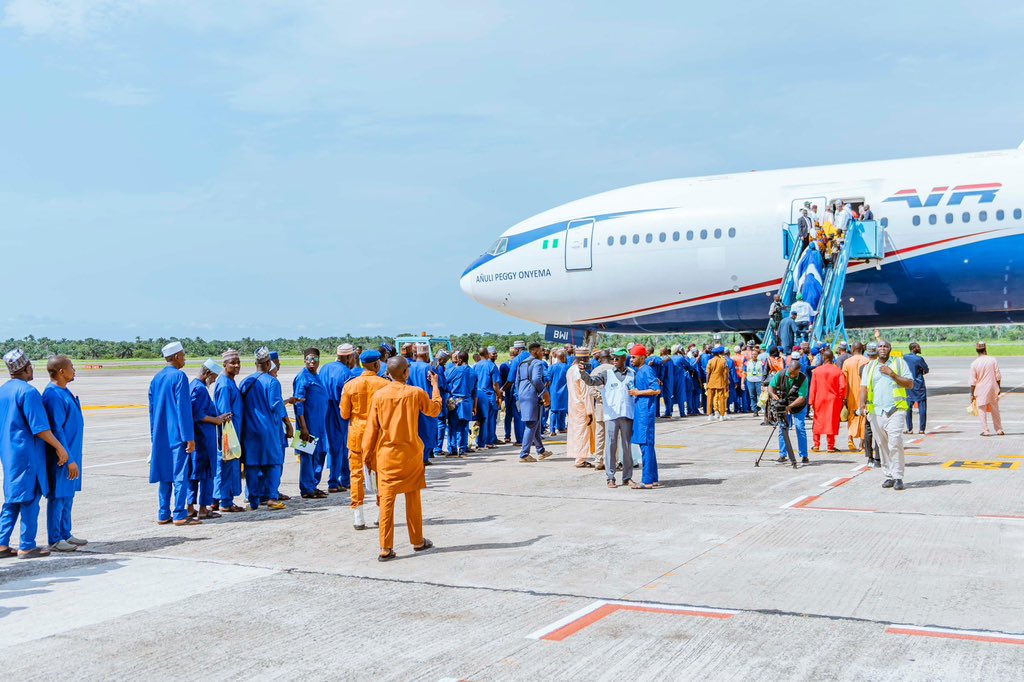Hajj 2025: 384 Bauchi pilgrims and 1 official depart Bauchi to Madinah