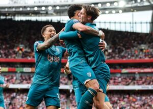 Premier League 2024/25: Arsenal 1-2 Bournemouth - Cherries come from behind to win at Emirates