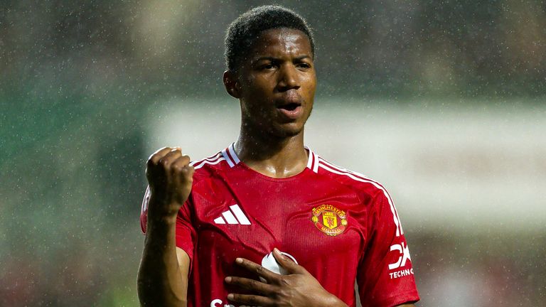 Post-Season Tour: Hong Kong 1-3 Manchester United – Chido Obi scores brace