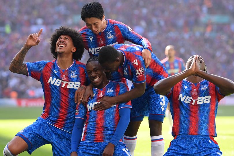 American businessman, Johnson, agrees to buy stake in Crystal Palace