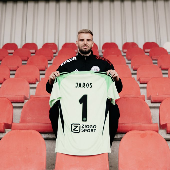 Official: Ajax signs Vitezslav Jaros on loan from Liverpool