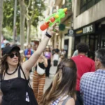 Spain: Spaniards use water pistols on visitors to protest mass tourism