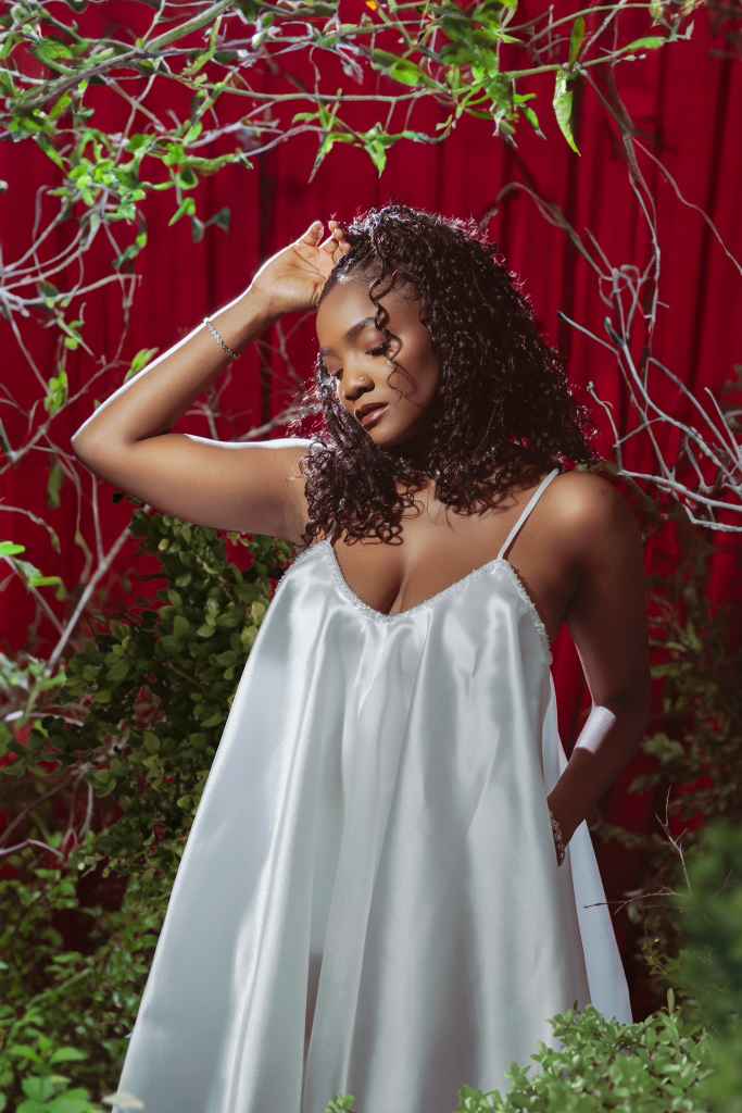 ‘Don’t live for the love of people’ – Simi