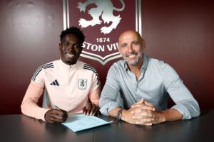 Official: Aston Villa signs Senegalese defender Cissé