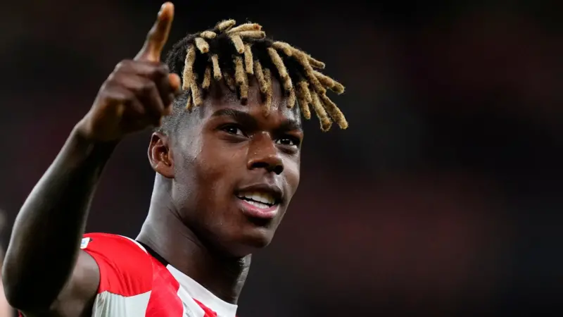 Official: Nico Williams signs ten-year contract extension at Athletic Club
