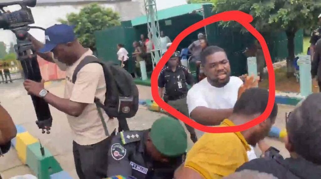‘Caught on camera’ – Sowore says Police officer stole his AI Rayban glasses during Police protest