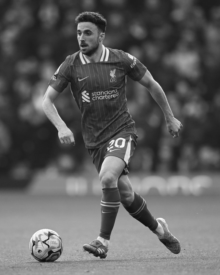 Reactions as Diogo Jota passes in car crash