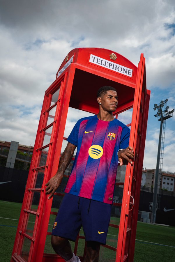 Official: Manchester United and Barcelona reach agreement for the transfer of Rashford