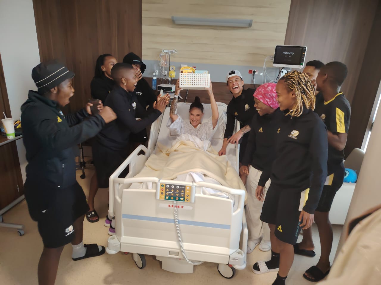Photos: Banyana Banyana players and staff visit injured midfielder Salgado