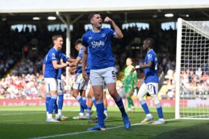 Official: Michael Keane signs new Everton deal