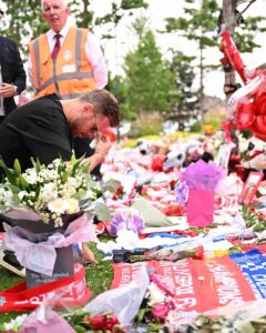 Photos: Jordan Henderson visits Anfield to pay respects to Diogo Jota