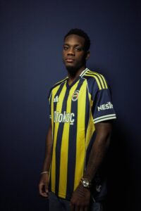 Fenerbahçe reach agreement with Al Nassr for Jhon Duran on a one-year loan deal