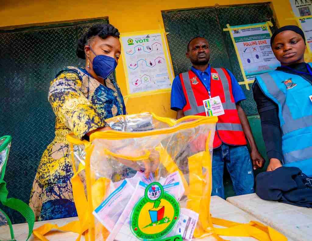Joke Sanwo-Olu casts her vote
