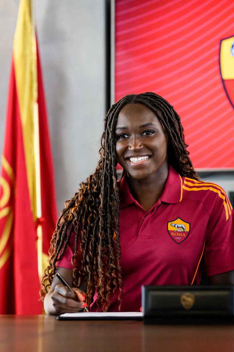 Super Falcons Winger, Rinsola Babajide, signs for AS Roma Femminile