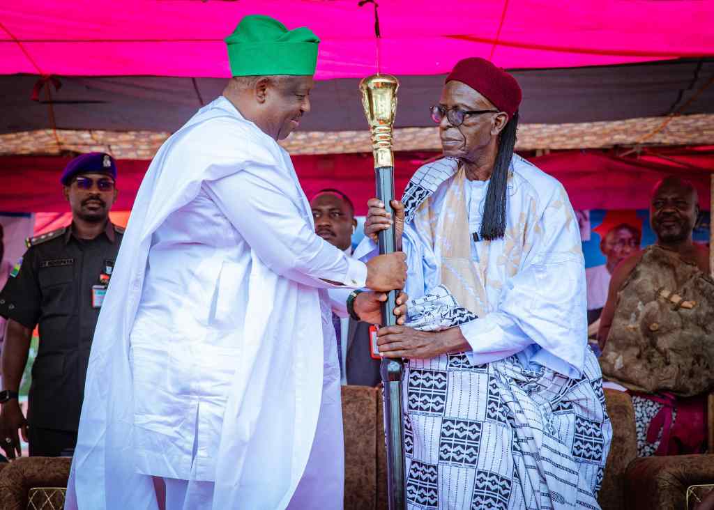 ‘We respect our tradition’ – Governor Mutfwang presents Staff of Office to Long Kwo of Kwo Chiefdom