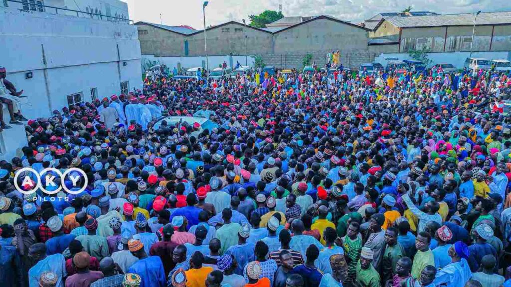 Kwankwaso receive APC defectors into NNPP