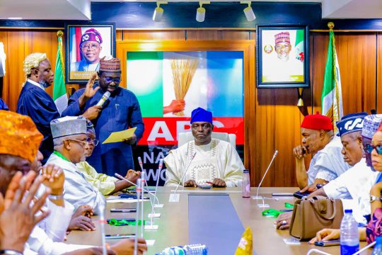 New APC National Chairman Yilwatda presides over first meeting of NWC