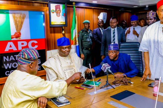New APC National Chairman Yilwatda presides over first meeting of NWC
