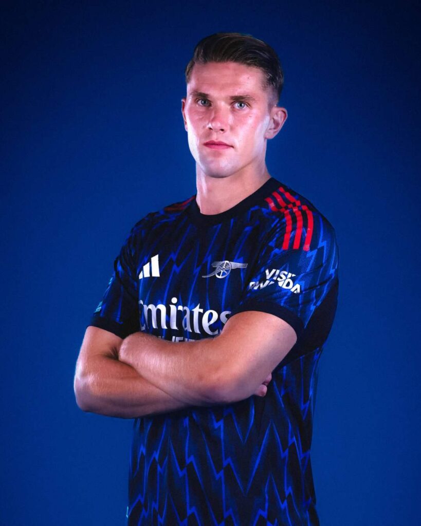 Arsenal sign Swedish striker Viktor Gyokeres