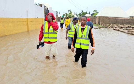Governor Fintiri visits scene of flood disaster in Yola, directs more relief materials at IDP Camp