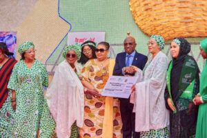 First Lady Oluremi Tinubu donates ₦1bn for 'rebuilding and resettlement' of displaced families in Benue State