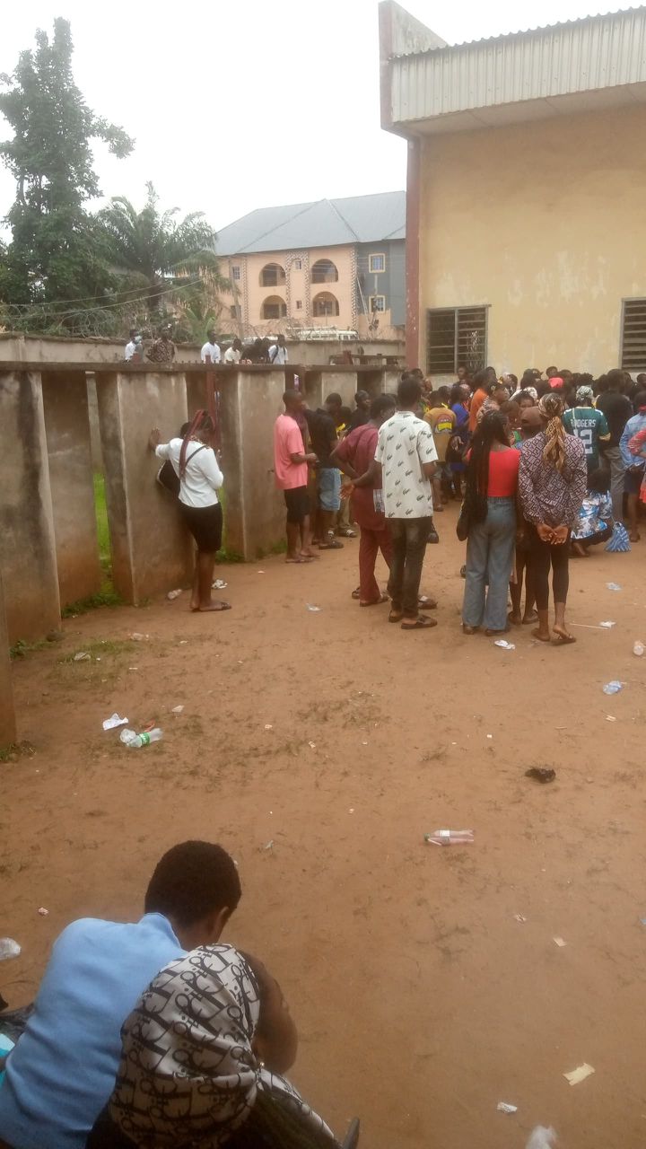 Students converge at JAMB Office in Amawbia, Anambra State just "to make changes to their course or institution choices"