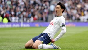 Heung-Min Son announces intention to depart Tottenham