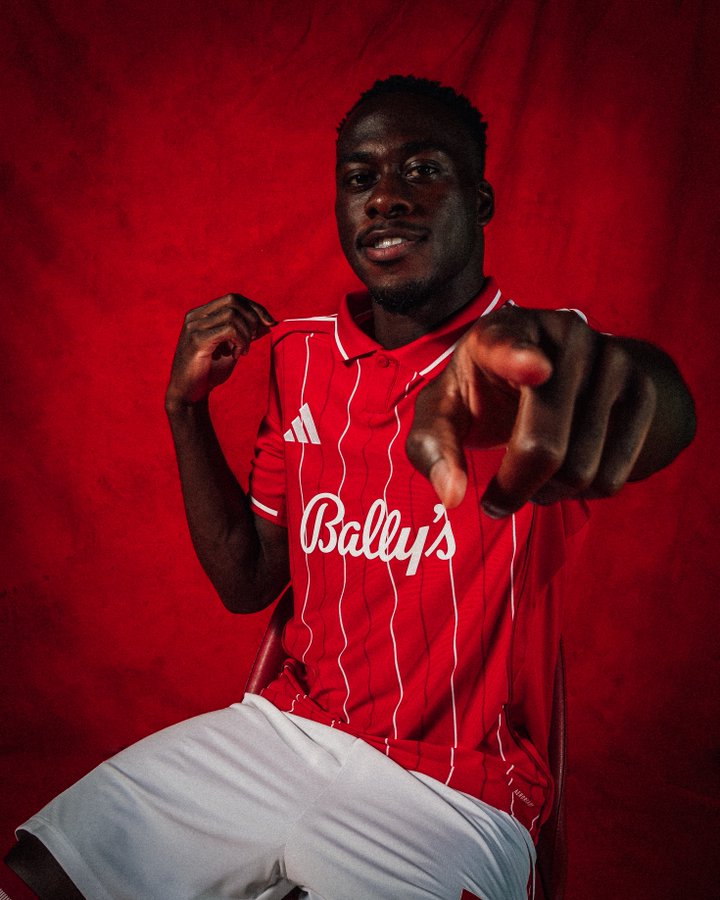 Nottingham Forest sign striker Arnaud Kalimuendo from Stade Rennais