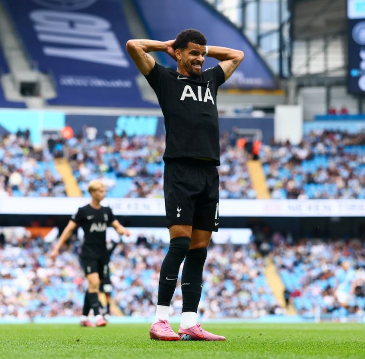Tottenham boss Thomas Frank confirms striker Dominic Solanke has ankle issue