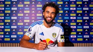 Leeds United sign striker Dominic Calvert-Lewin from Everton