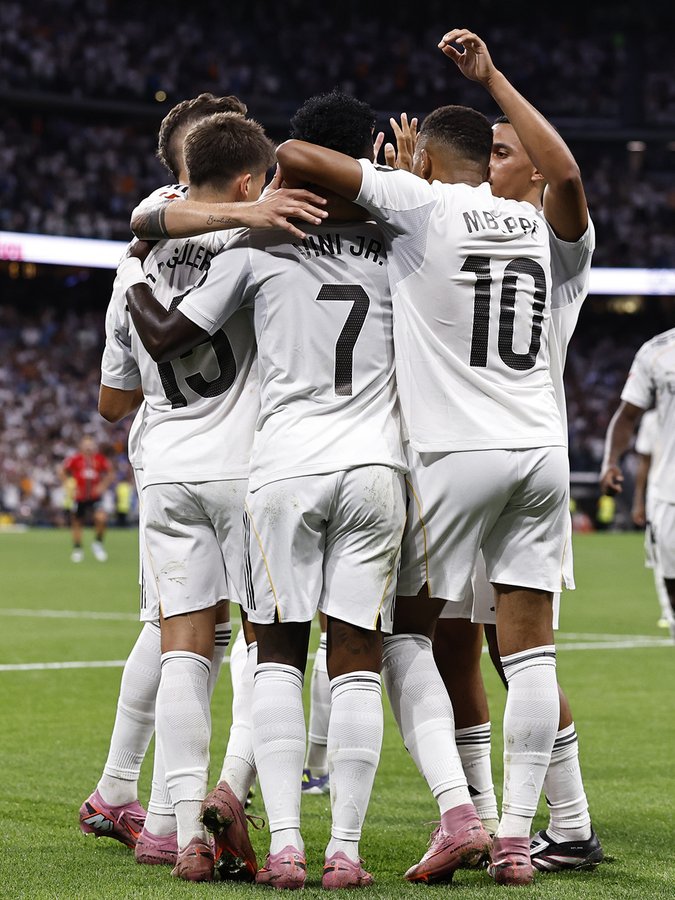 Real Madrid beat Mallorca 2-1 with three goals cancelled