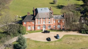'Fresh Start': William and Kate to move to new Windsor home