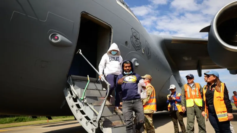 US reach deportation agreements with Honduras and Uganda