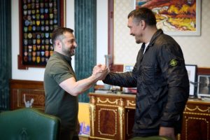 Zelenskky welcomes Usyk
