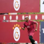 Galatasaray agree to pay net transfer fee of €75m for Osimhen to Napoli