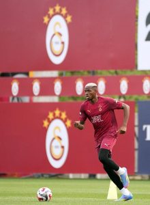 Galatasaray agree to pay net transfer fee of €75m for Osimhen to Napoli