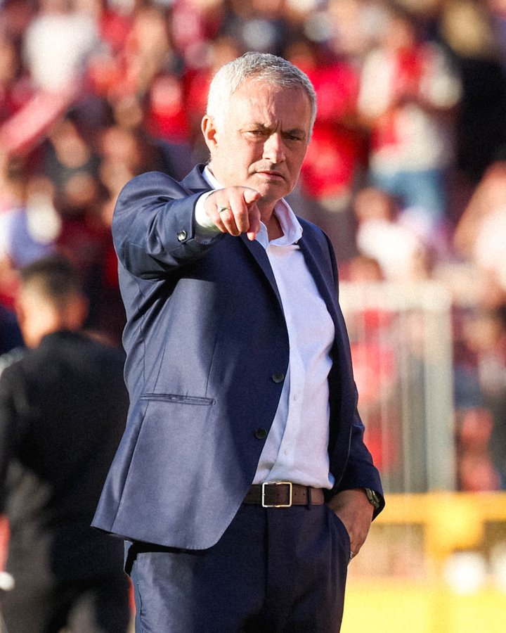 Mourinho returns to Benfica as manager
